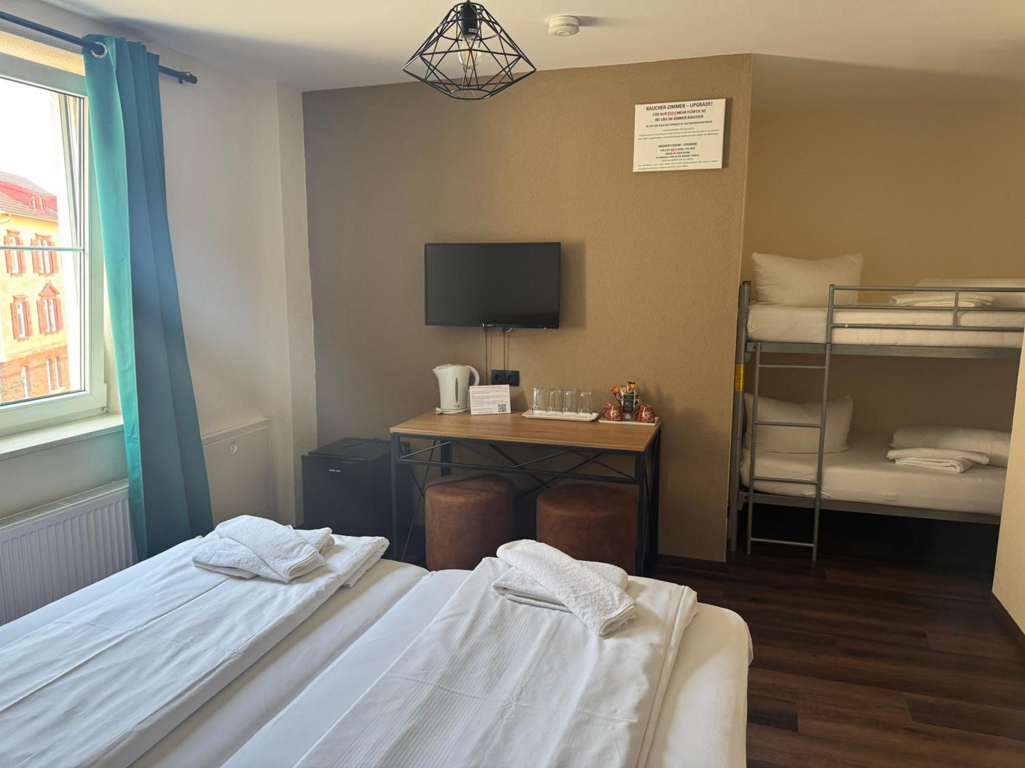 Hotel Capitol Zentrum - 24H - Friedrichshafen Eksteriør bilde